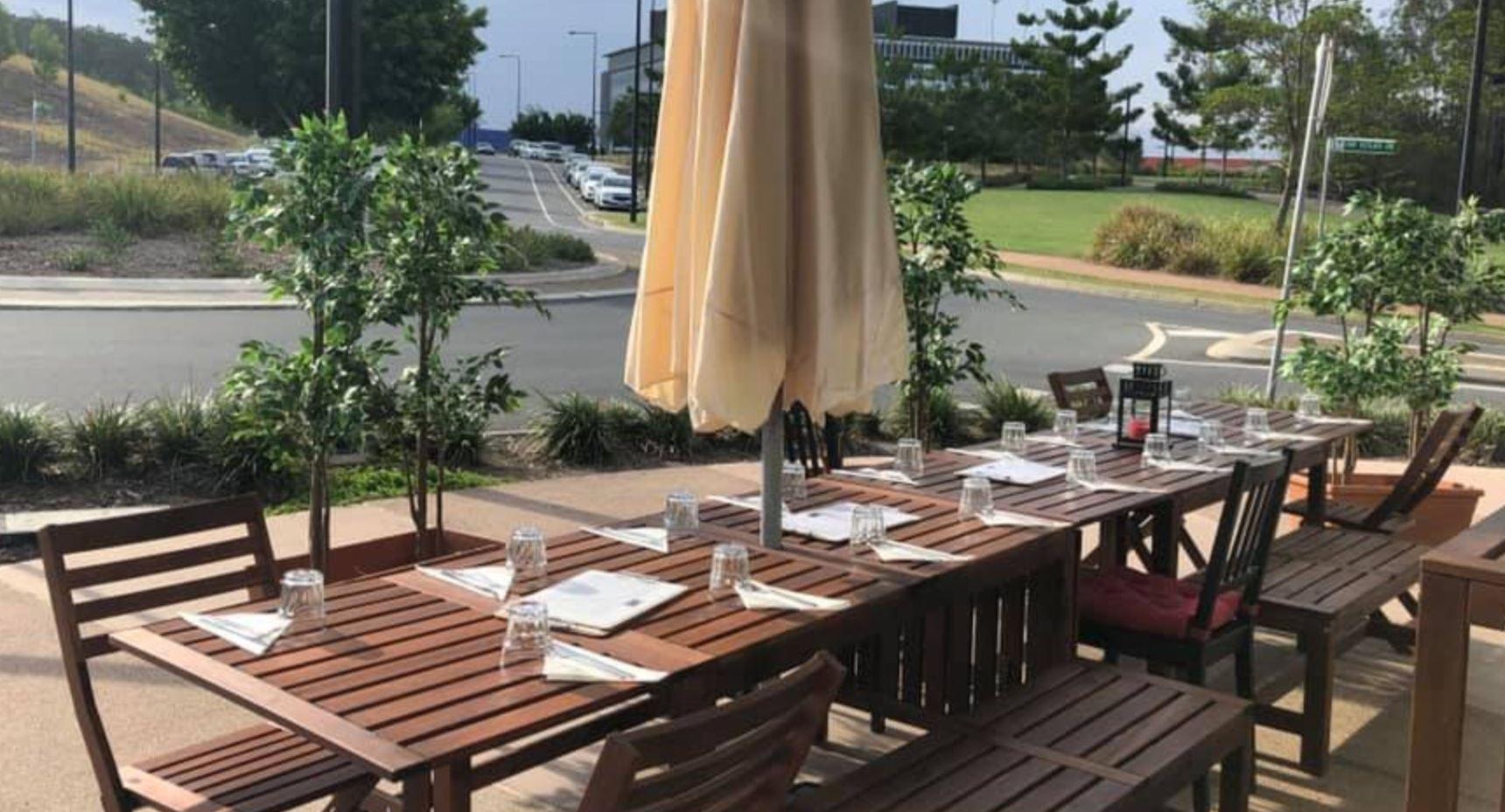 Pizzeria La Prima photo 3