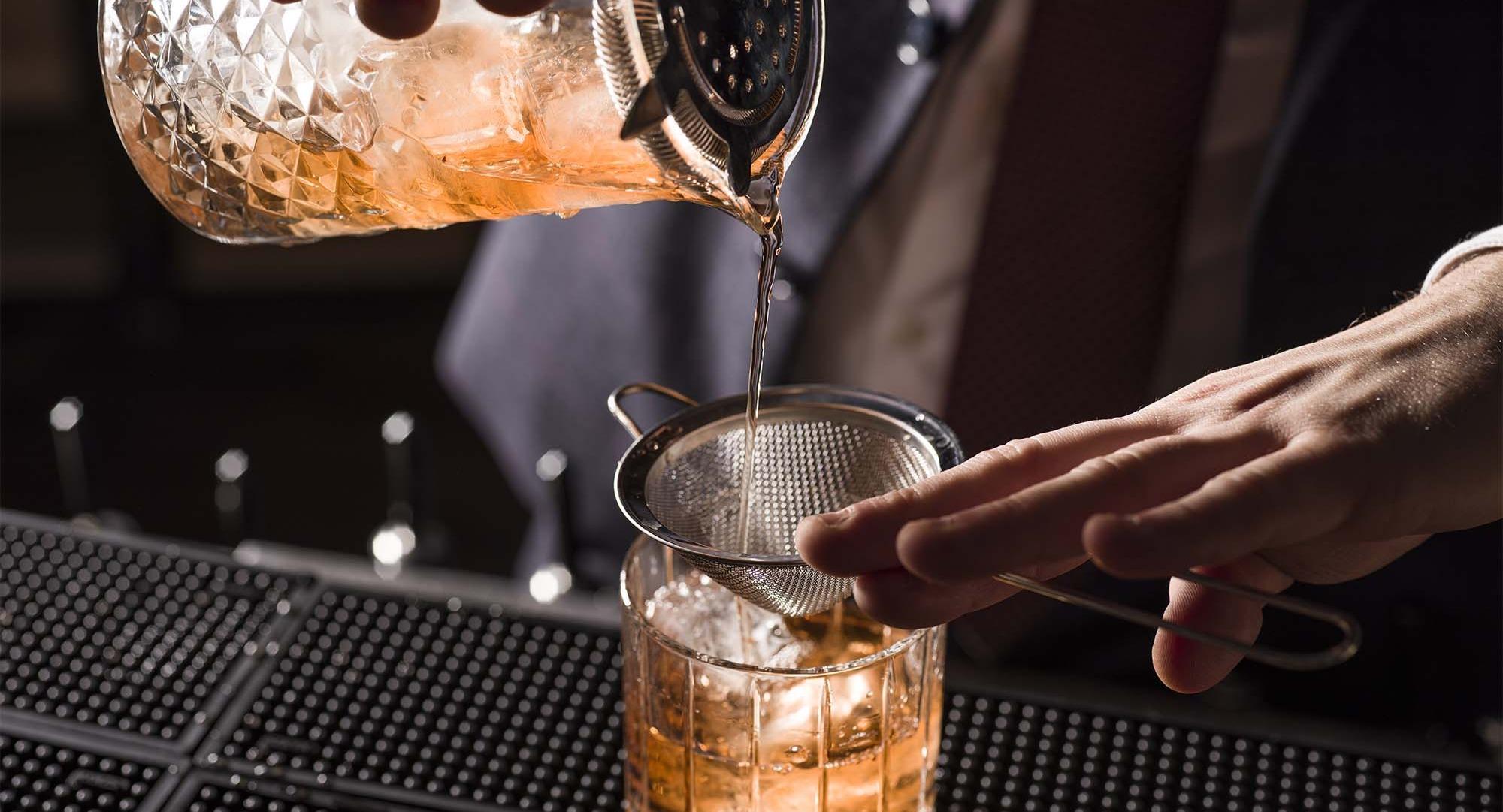 28-50 BY NIGHT photo 2