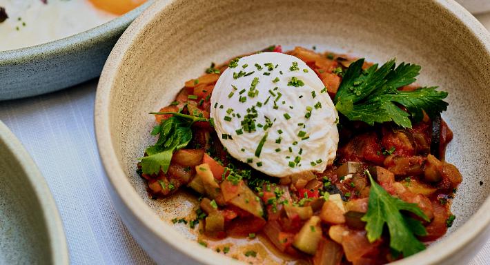 Crux Bar & Bistro photo 4