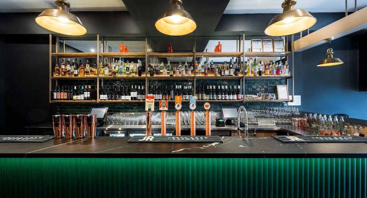 Blackwoods Windsor photo 3