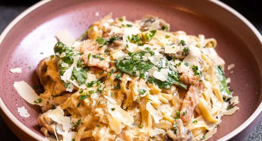 Crust Pizza Restaurant - Brighton photo 3