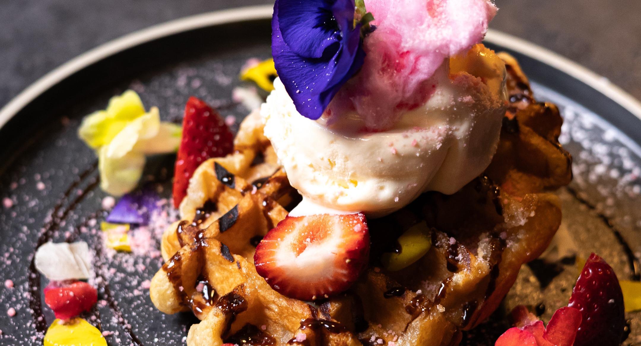 Crust Pizza Restaurant - Brighton photo 2