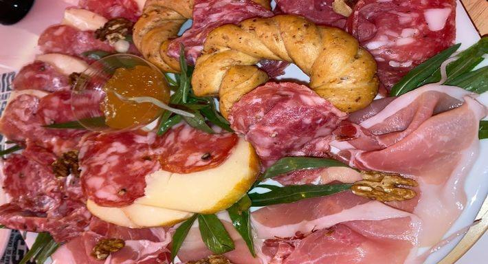 Enoteca Alla Corte di Bacco Wines & Restaurant photo 5