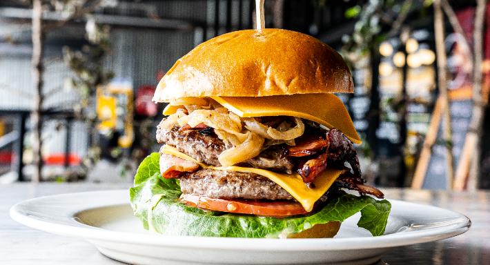 Nash's Burgers & Grill photo 4