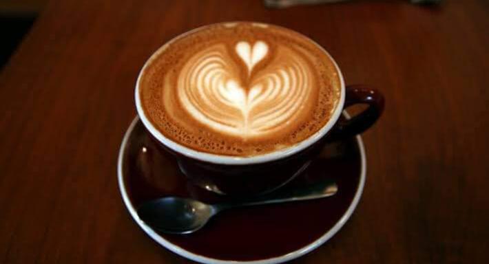 Spade 9 Cafe & Bar photo 2