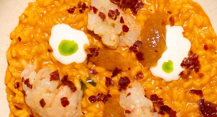 More restaurant photo 2