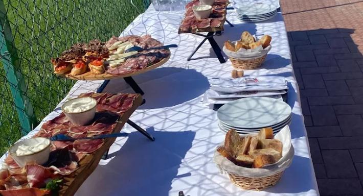 Pizzzland ~ Ristorante per Famiglie - Pizza e Smashburger photo 4