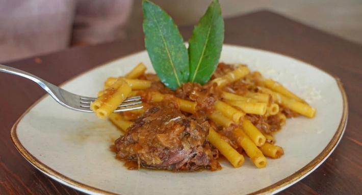 Castello Showbiz photo 2