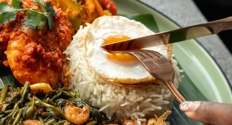 Blue Skies Cafe & Bar photo 2