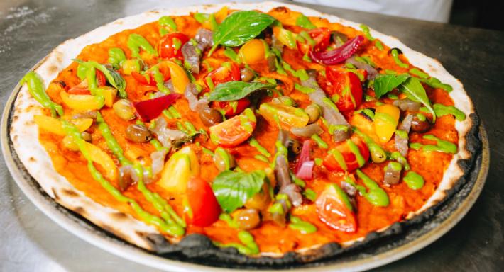 Decore - Cucina Pizza Enoteca photo 5