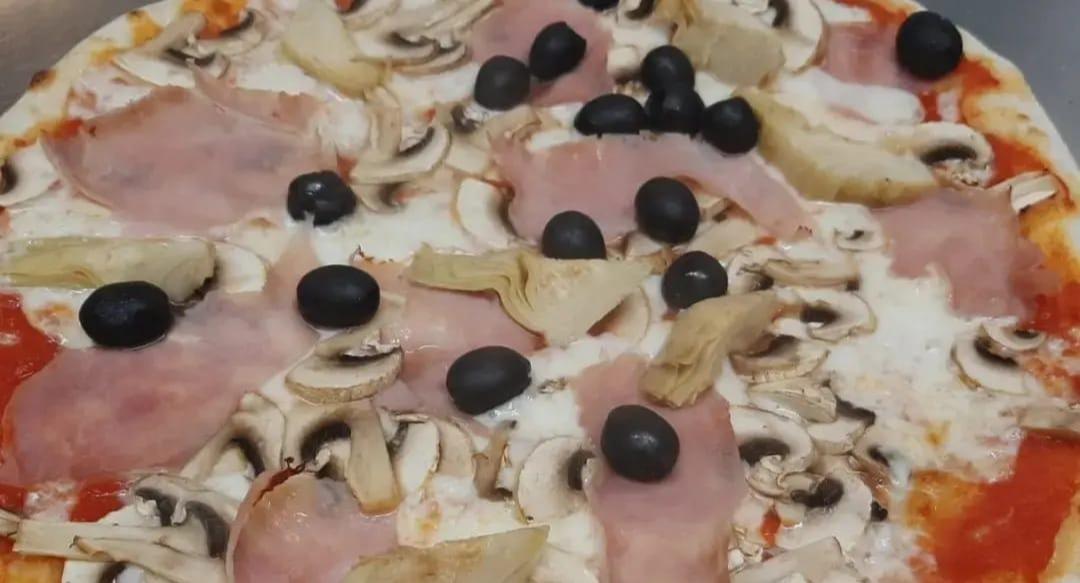 Pizzeria BIANCA photo 2