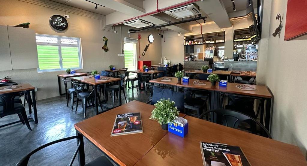 Lazy Lizard - Pasir Panjang photo 2