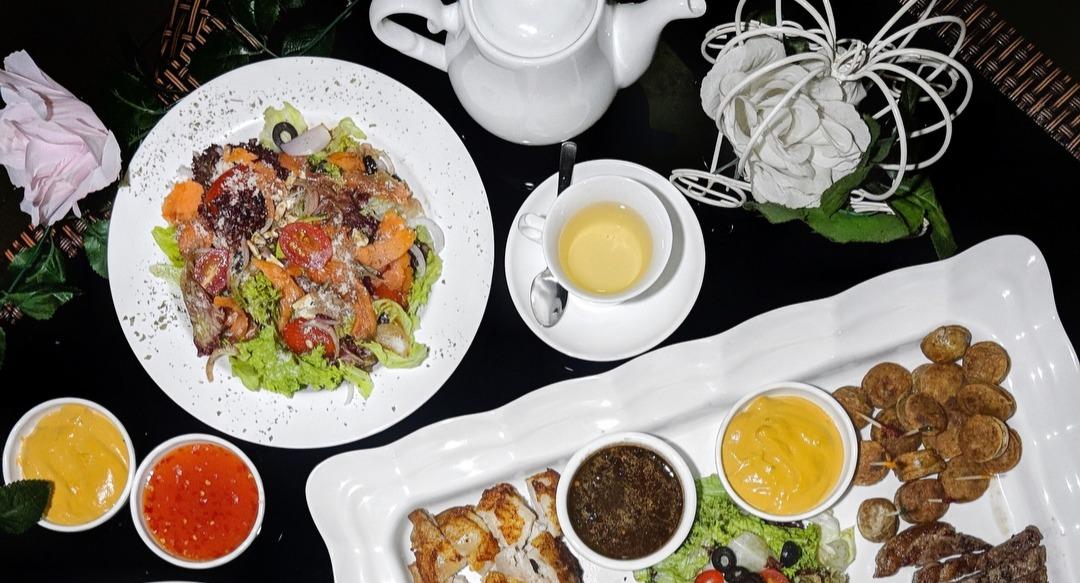 Enchanted Garden Restaurant photo 2