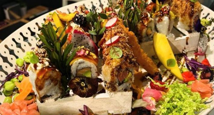 The Club Sushi photo 5