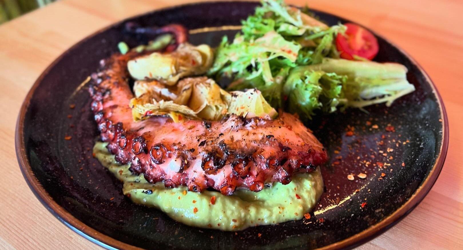 Get Some @ Guillemard photo 3