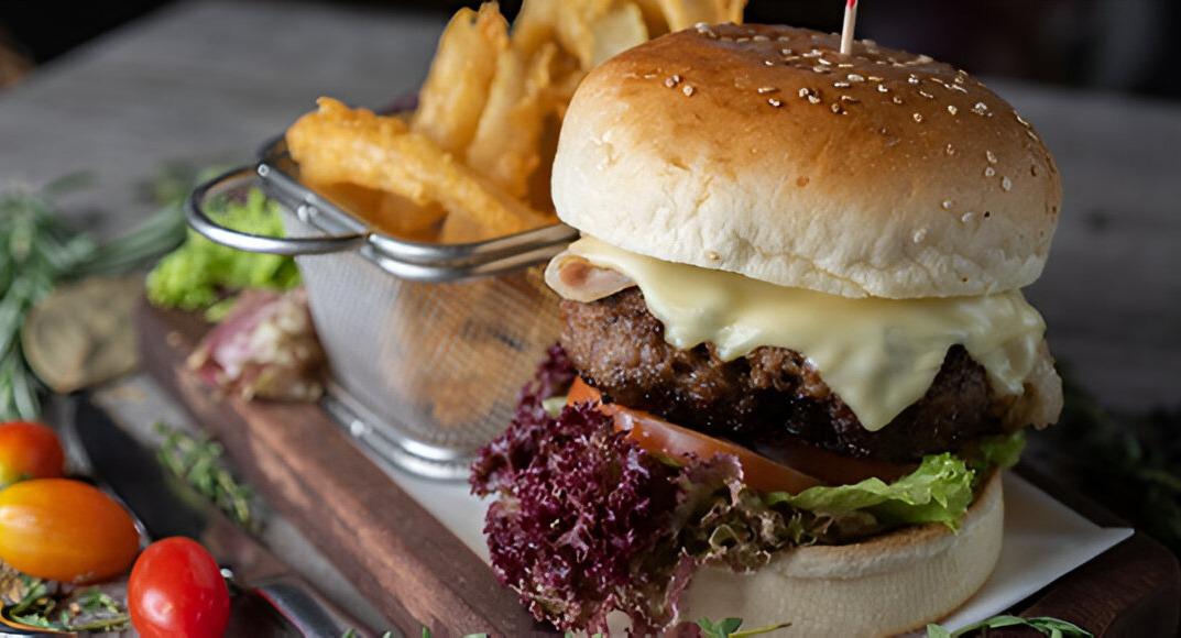 georges @ Hideout Seletar