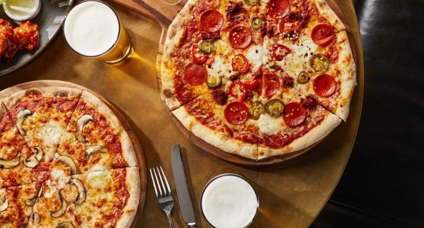 Redwood Pub & Kitchen photo 2