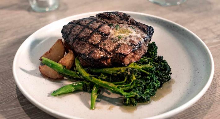 Angus & Co - Adelaide Royal Coach photo 2