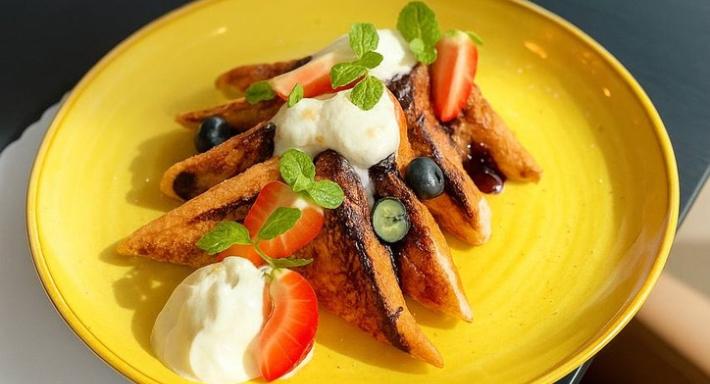 Esteria Cafe & Restaurant photo 3