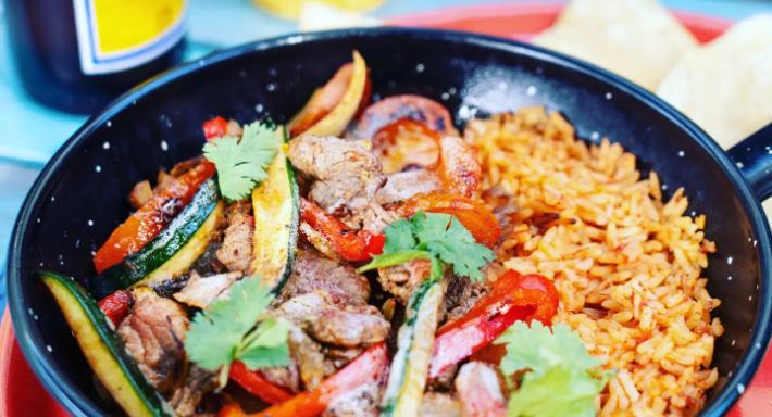 Mama De Luna photo 3