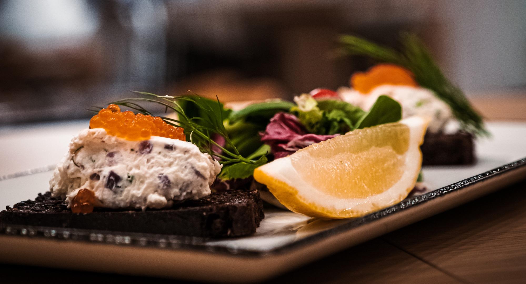 Kitchen & Bar at Courtyard