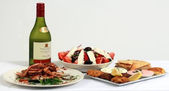 Diethnes Greek Restaurant