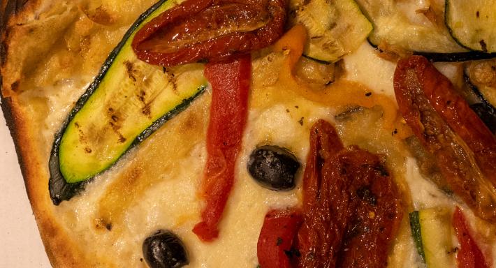 WHITE restaurant photo 4