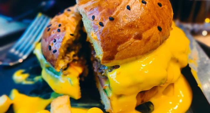 Lamac Road Lounge Bar photo 3