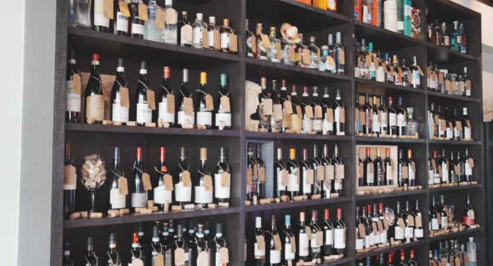 Jade Hill Wine Bar photo 2