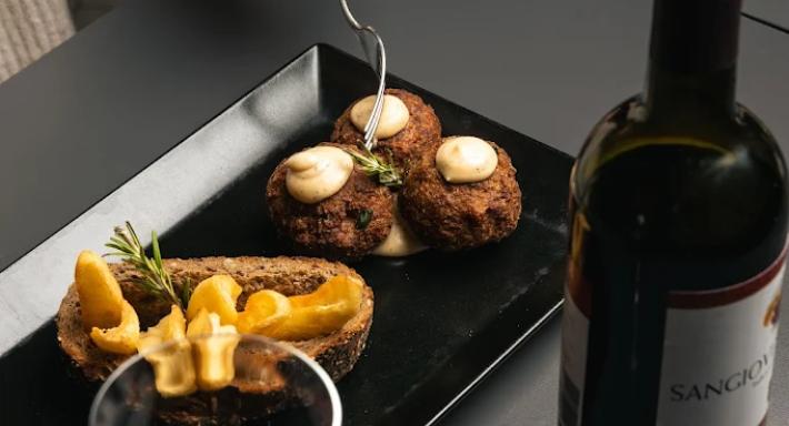 Mamma Laura - pizzeria partenopea photo 3