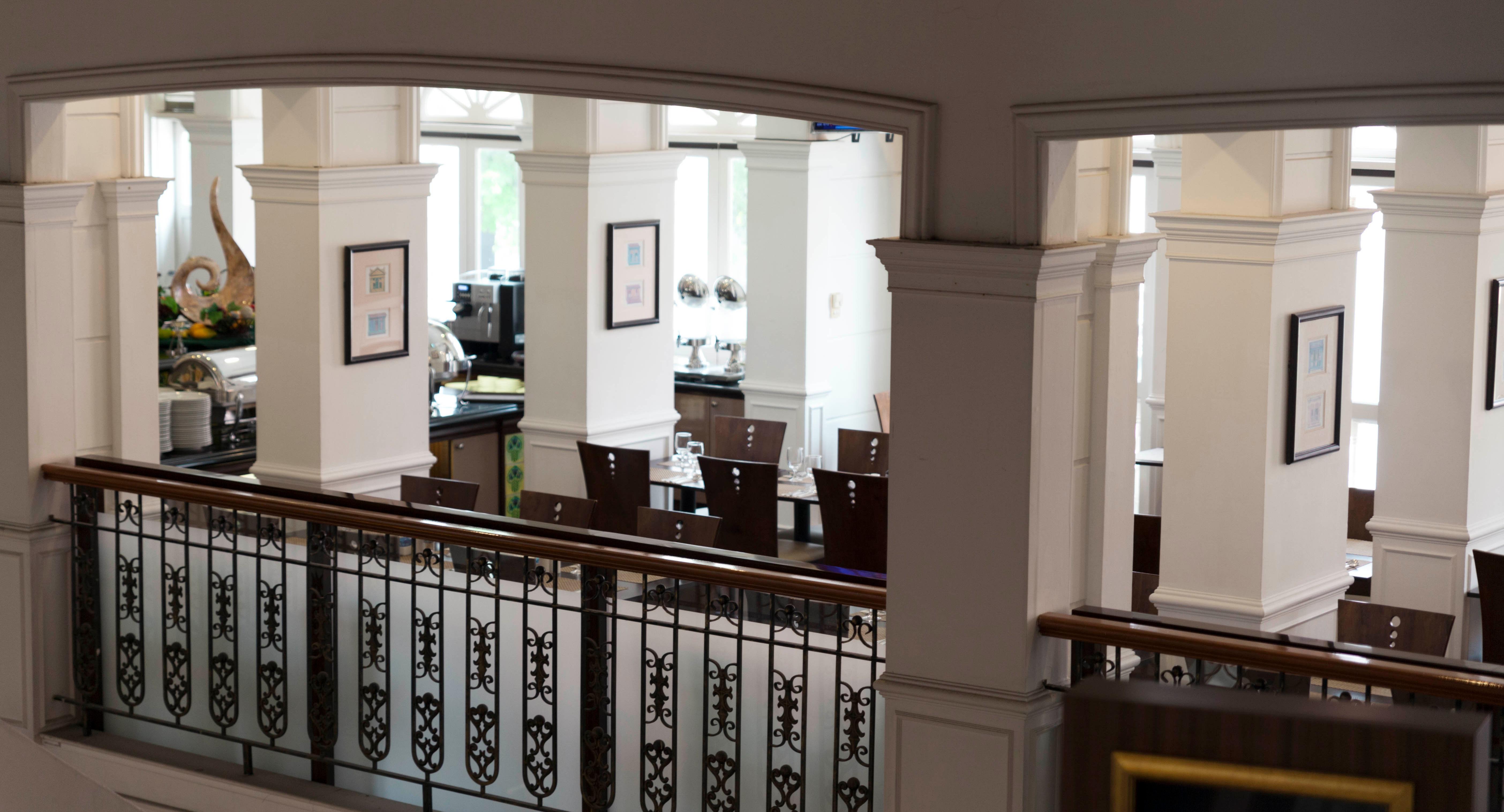 Albert Cafe & Restaurant