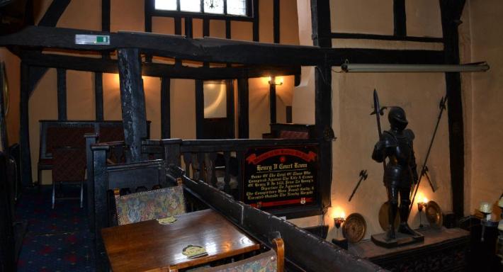 The Red Lion photo 2