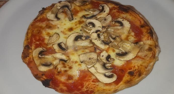 Pizzeria Pomodoro e Basilico photo 3