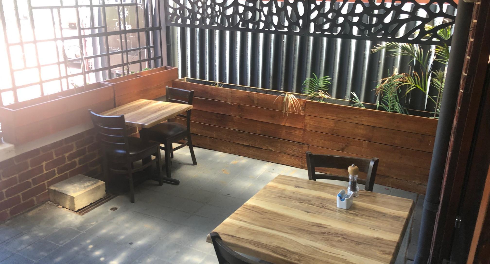 Rotana Garden Lounge and Grill photo 5