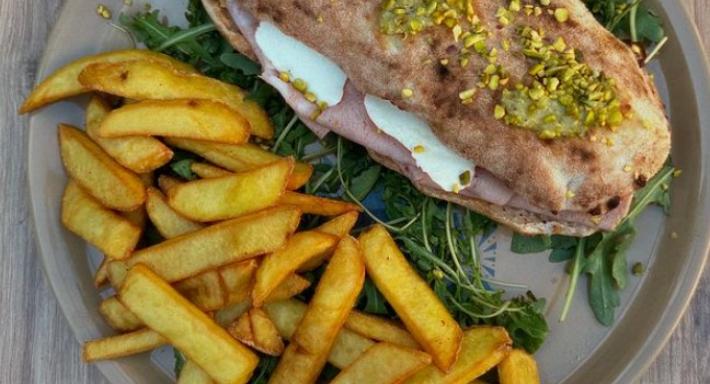 Pizzeria ‘A Fera o Luni photo 3