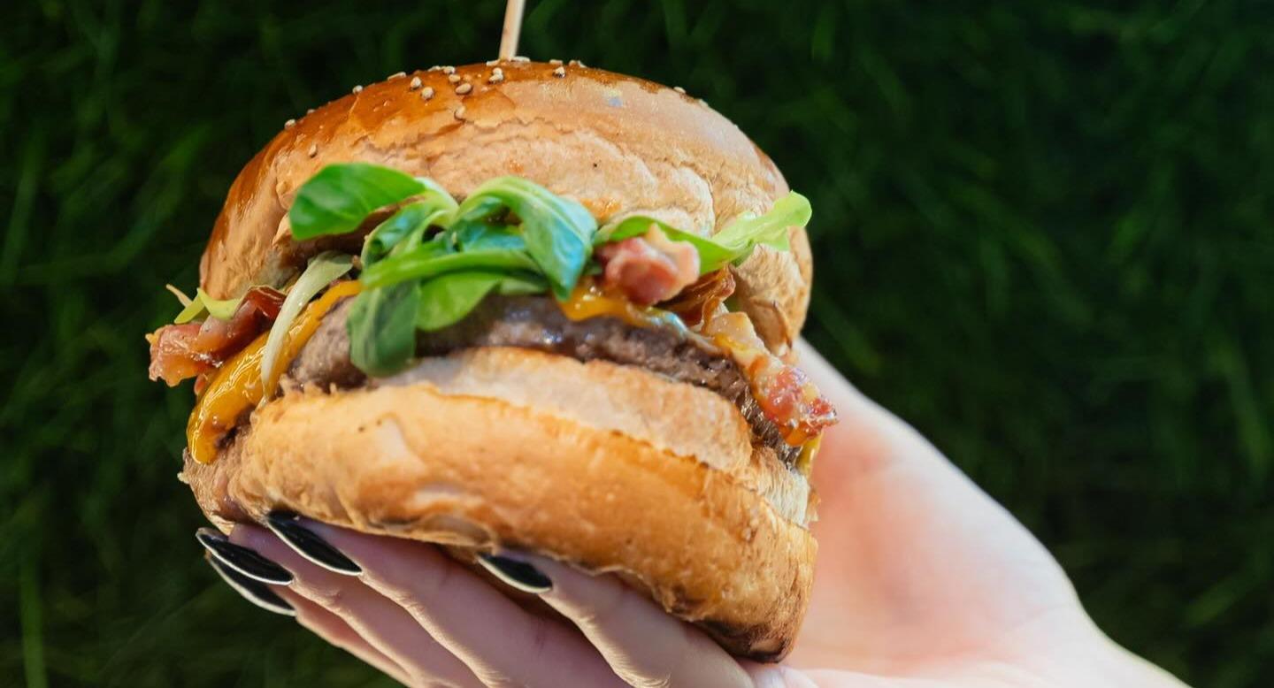 East River | American Pub photo 4