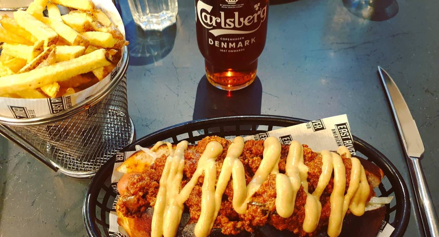 East River | American Pub photo 5