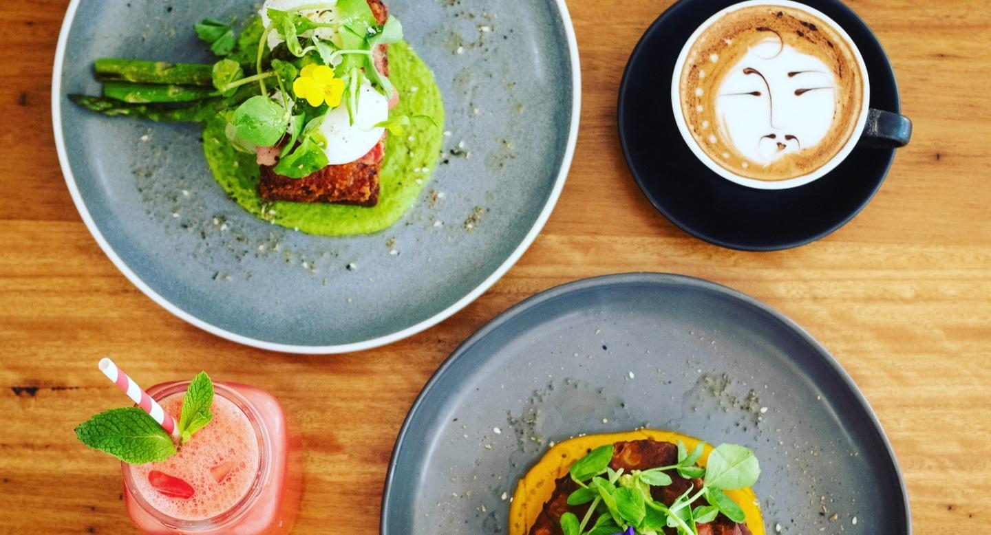 Who is Bunker Spreckels