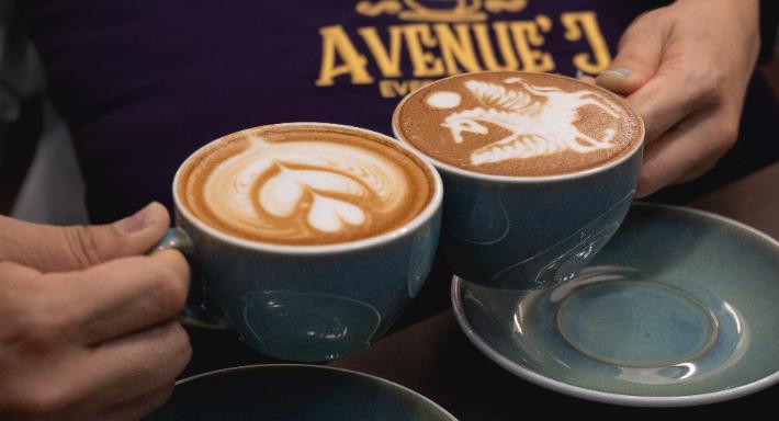 Avenue'J Cafe photo 3