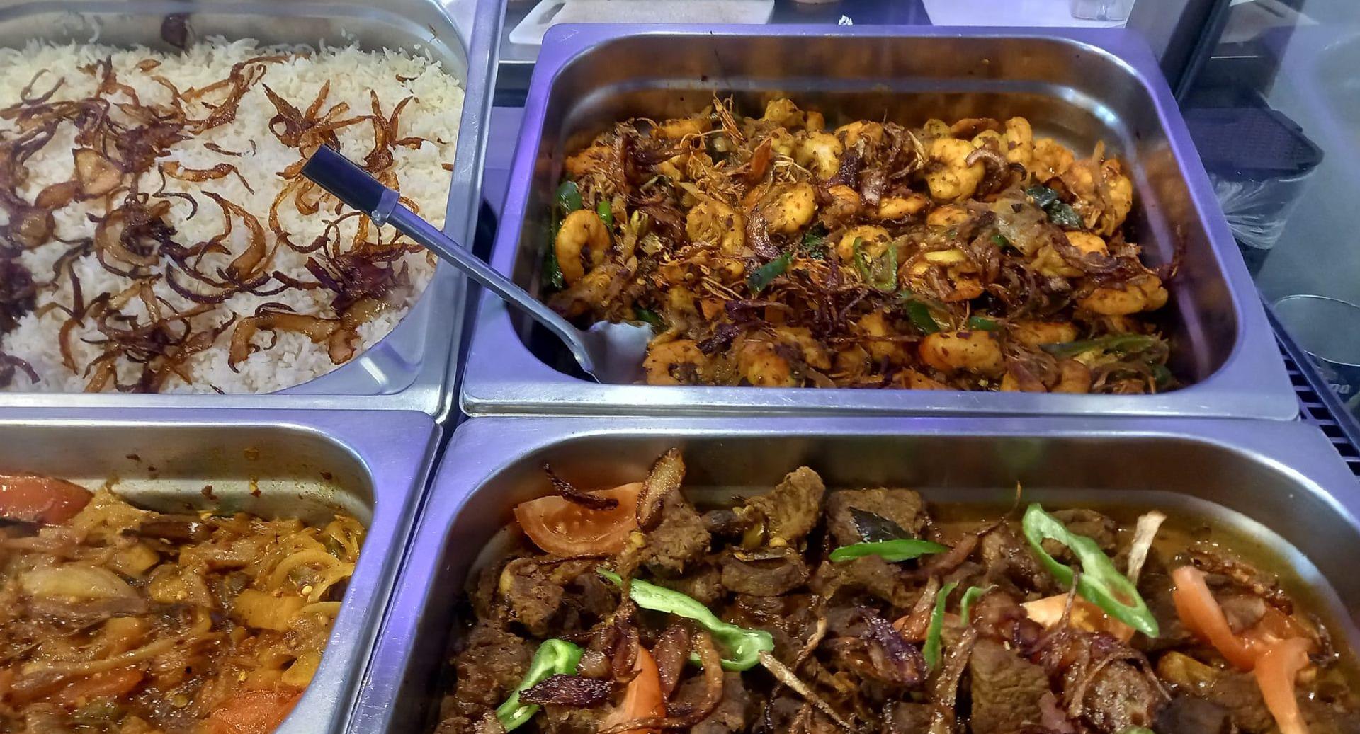 New Sigiri Lanka Restaurant - Loreto photo 4