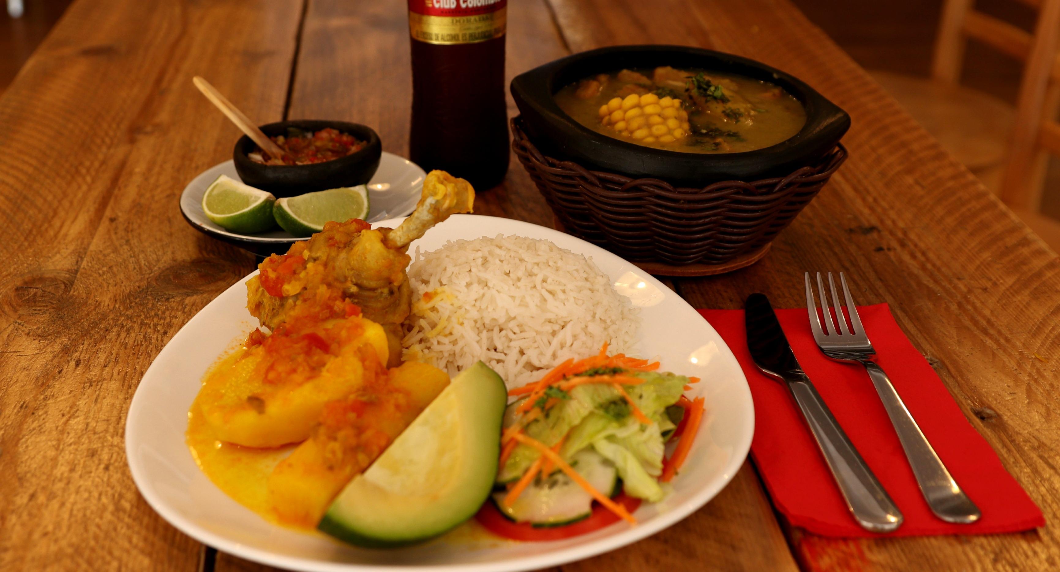 Amigos Mediterranean Restaurant photo 2