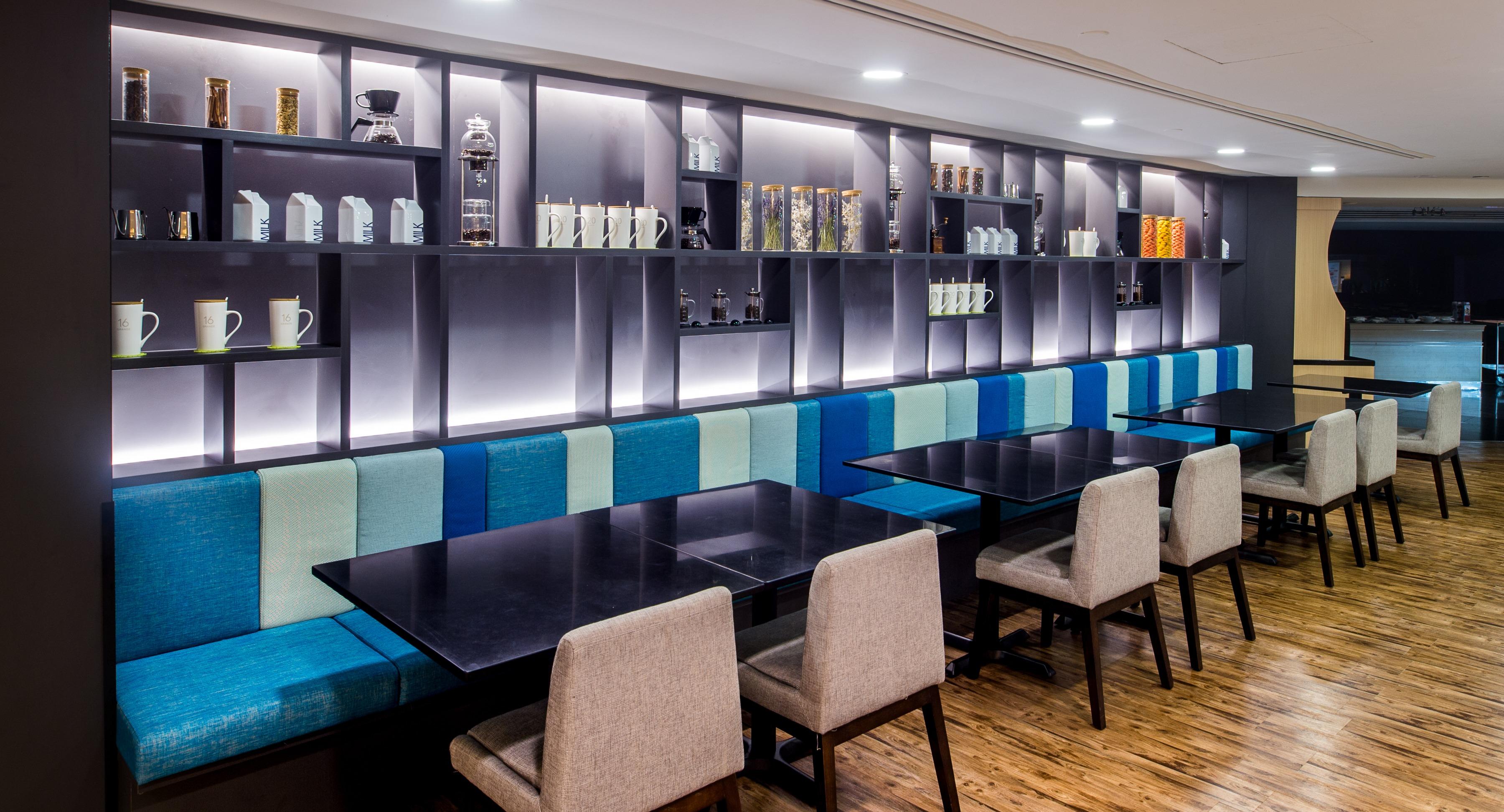 Tiffany Cafe & Restaurant photo 2