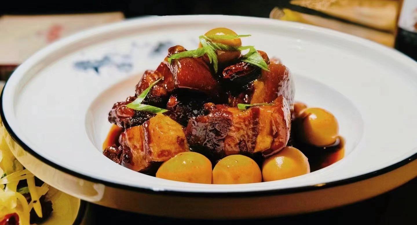 Fan Hua Restaurant 繁花私房菜