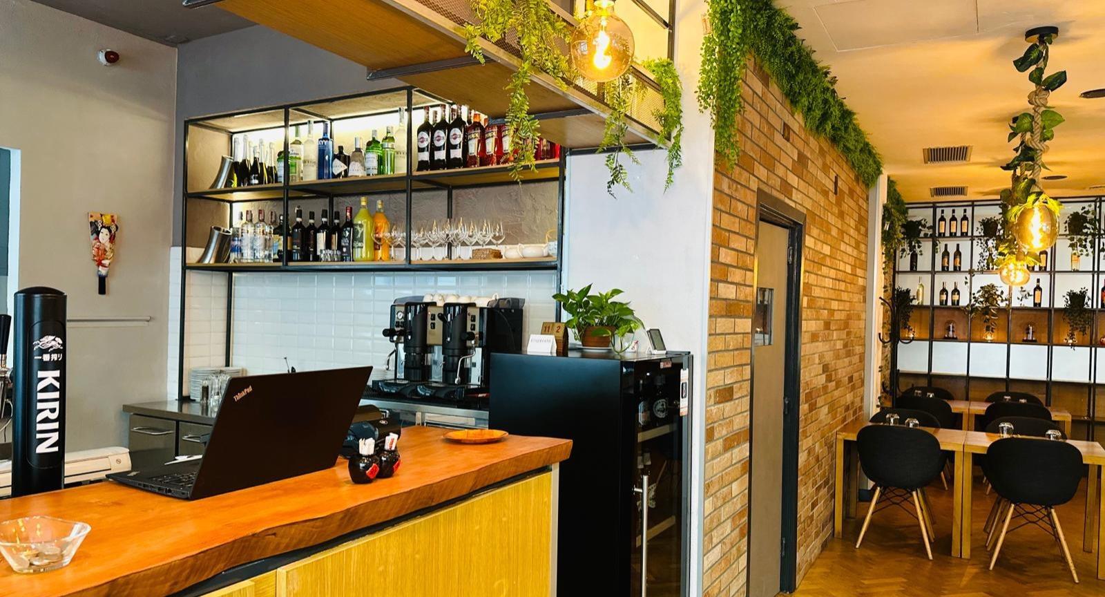 Hot rock Restaurant &Bar photo 5