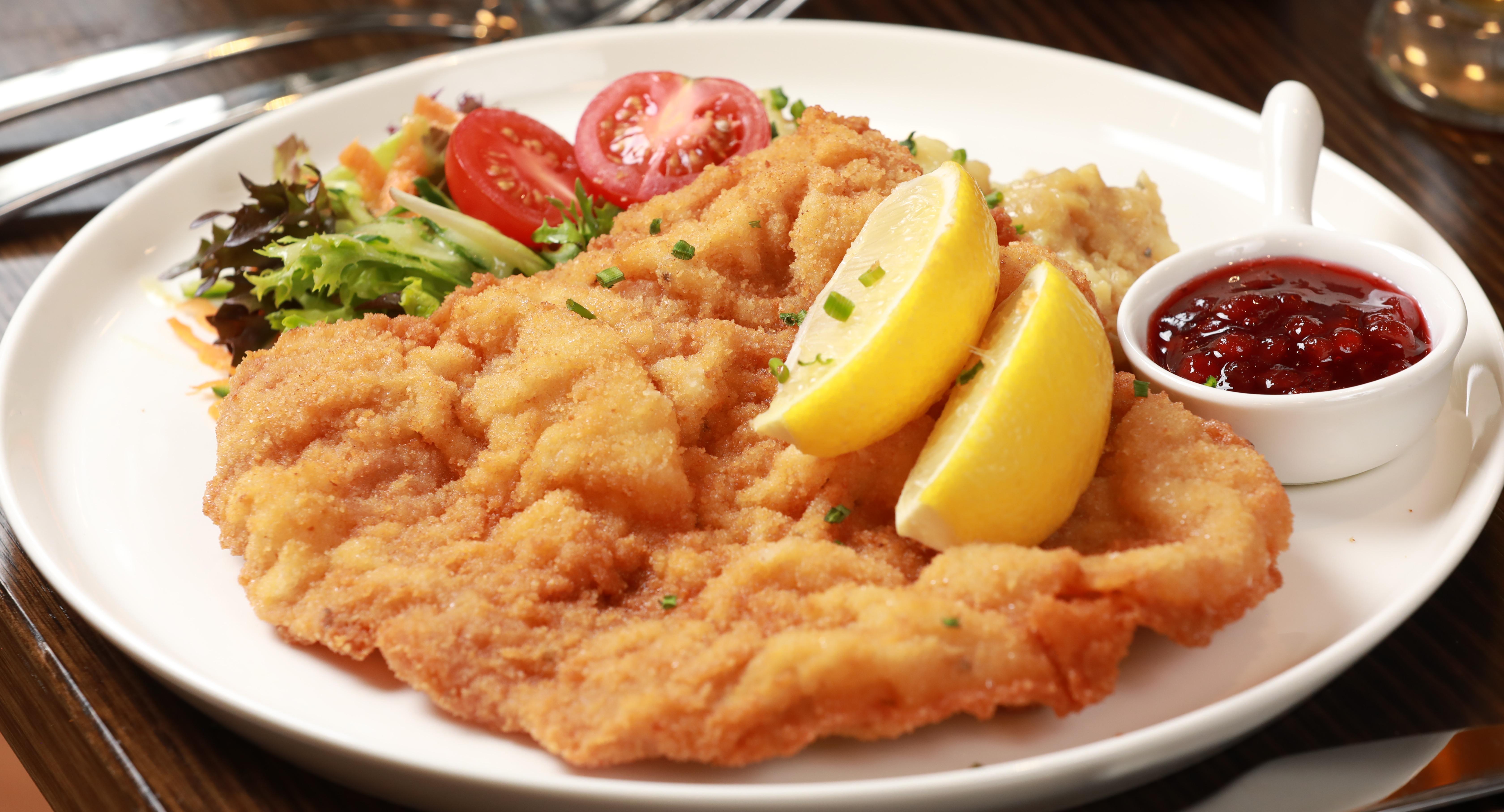 Gasthaus on Queen photo 4