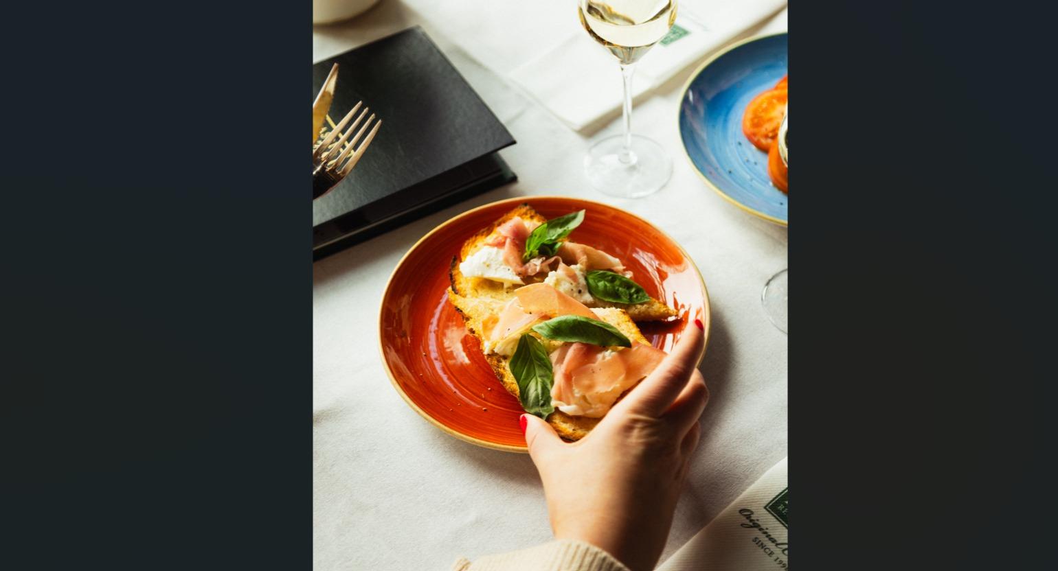 Classic Pizza Ratina photo 3