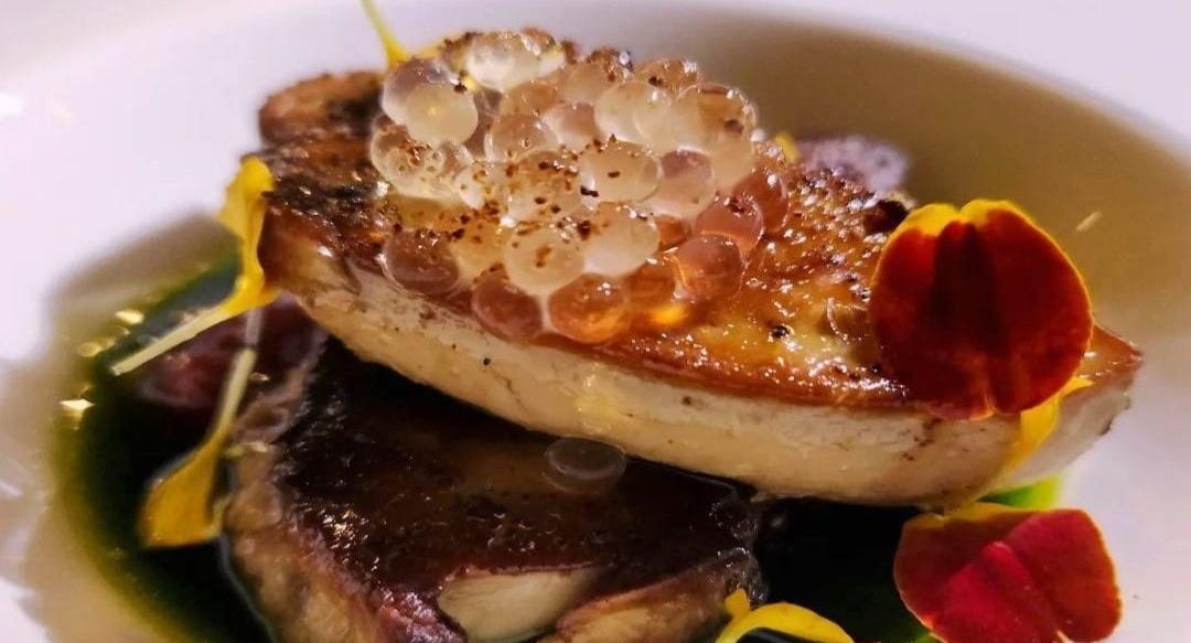 BLEU at Keppel Bay photo 3