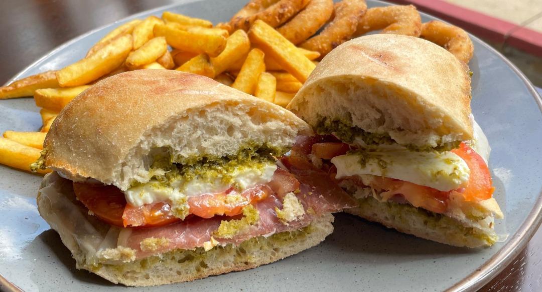 The Three Crowns photo 4