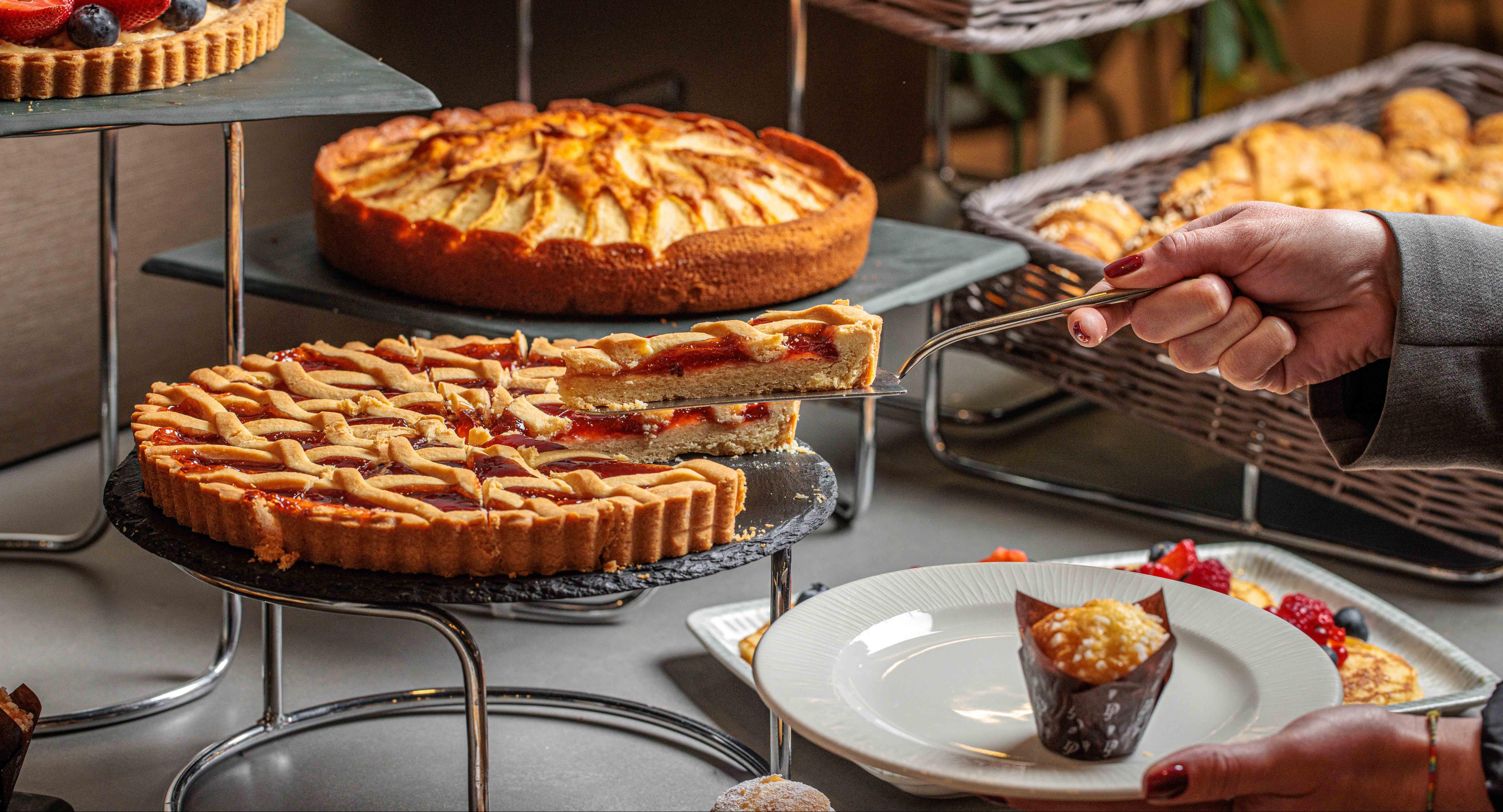 Volare Bar & Restaurant