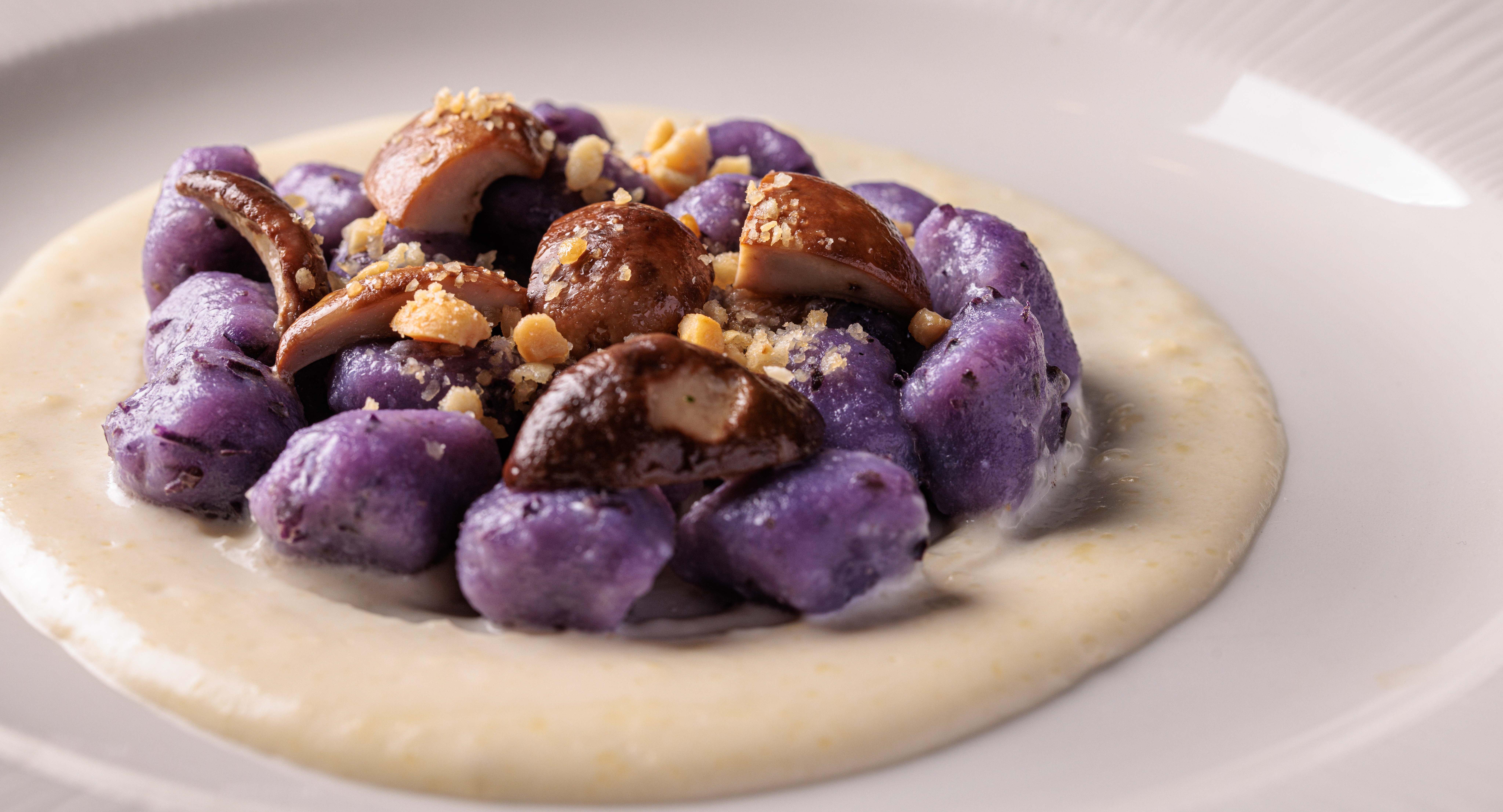 Volare Bar & Restaurant photo 4